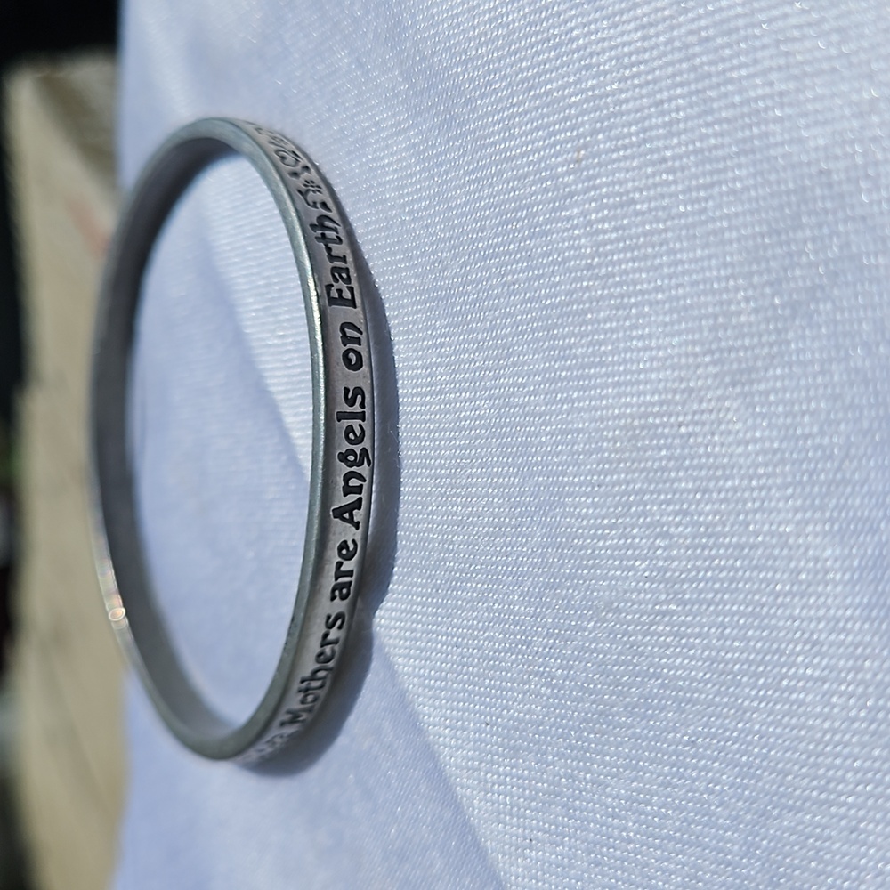 Camco Signed Pewter "Mom" Bangle Bracelet